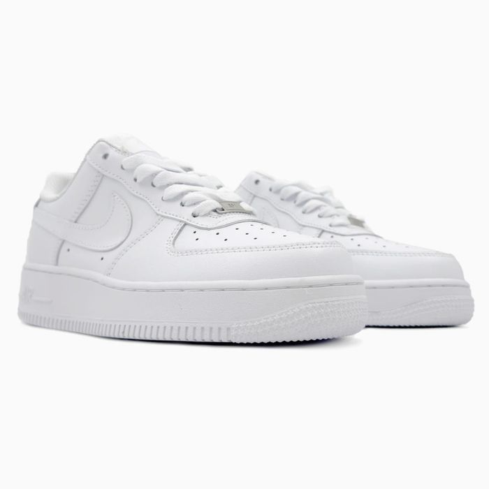 Nike Air Force 1  White чоловічі білі кросівки AF1
