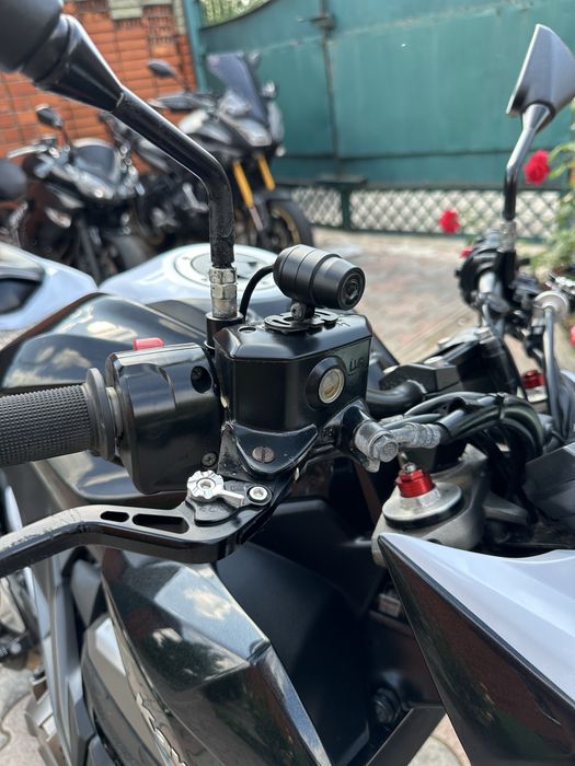 Kawasaki z800 офіціал