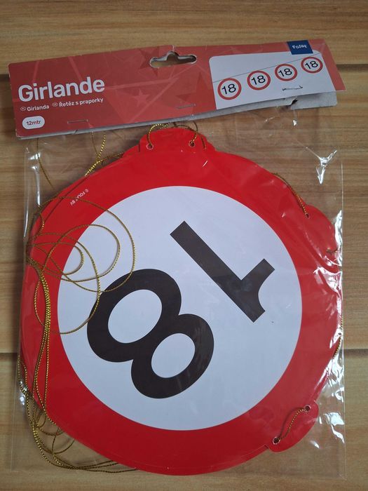 Dekoracje na 18 urodziny - girlanda i naszyjnik