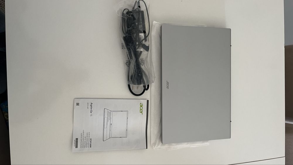 Portatil Acer Aspire Go15 Ryzen 5/ 8GB/ 512GB SSD- novo+ mala