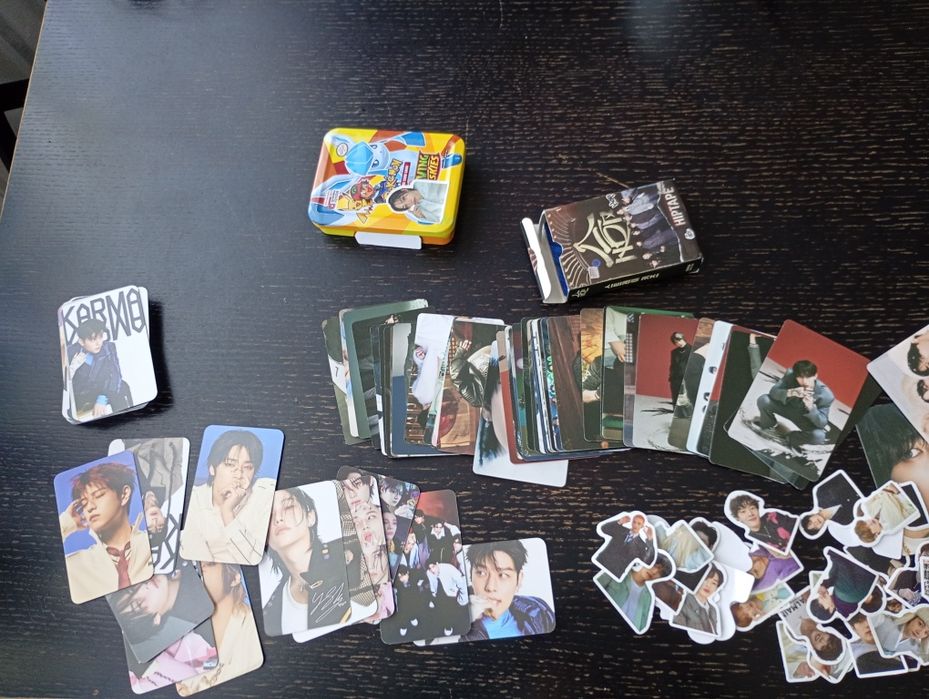 Karty kolekcjonerskie K-pop Stray Kids