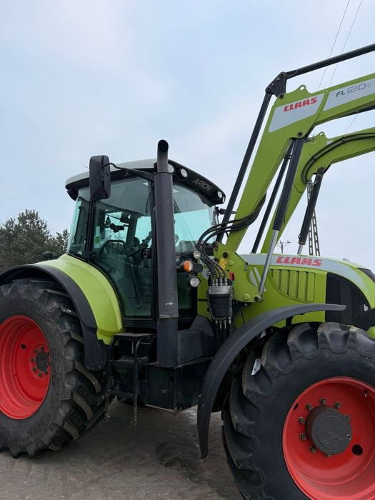 Claas arion 640.