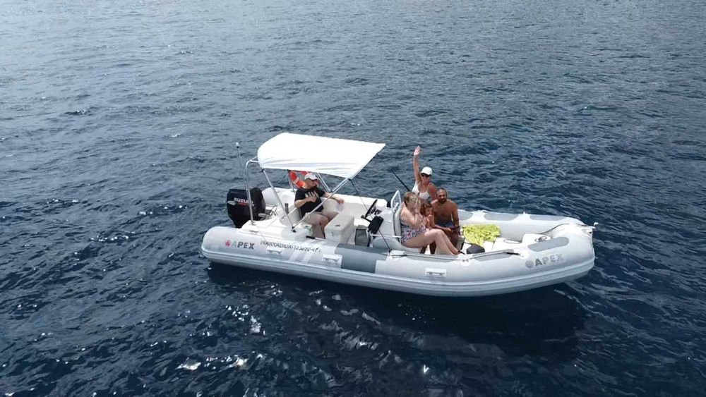 Barco Semi-rígido Apex Impecavel 6m | Suzuki 115cv (300h) | Hypalon | GPS/Sonda | Pronto a navegar