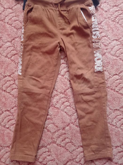 Штани і реглан на хлопчика