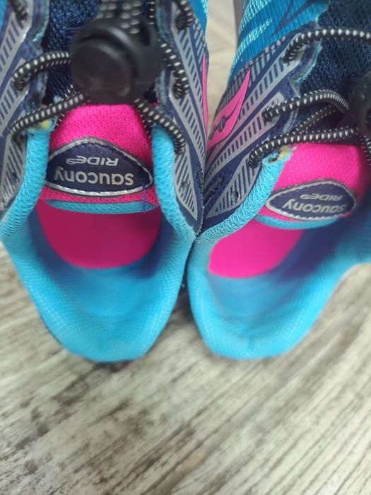 Кросівки saucony, 37р, уст.24см