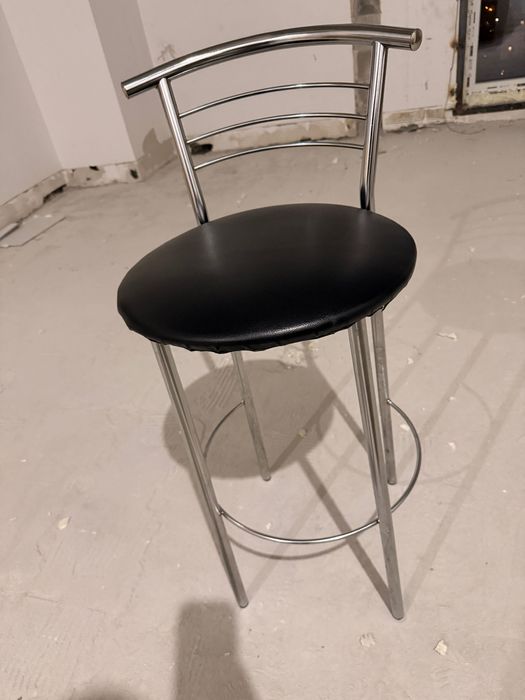 Продам барні стільці