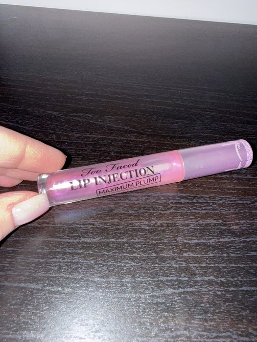 Too Faced Lip Injection Maximum Plump