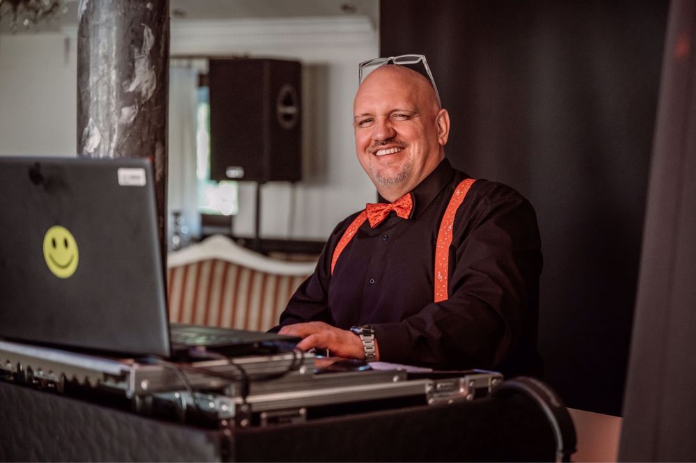DJ Maro Impreza - oprawa imprez, urodziny 40,50,60,70! Złote gody!