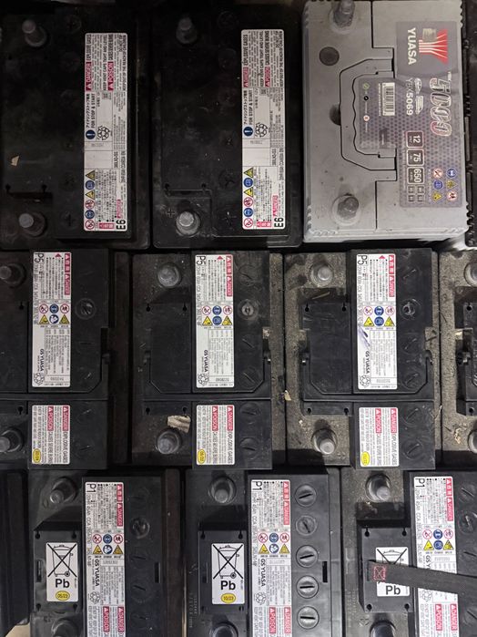 Akumulator akumulatory samochodowy 12v