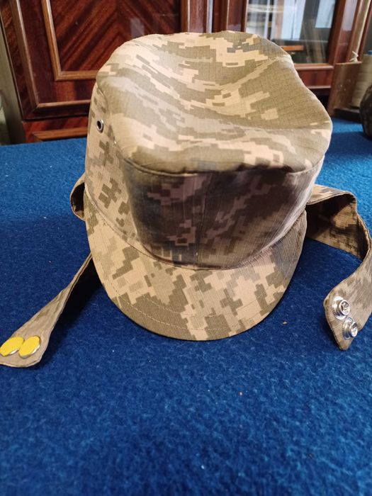 Кепка камуфляжная.