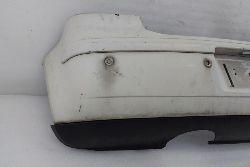 Pára-choques trás VOLKSWAGEN Polo (9N)