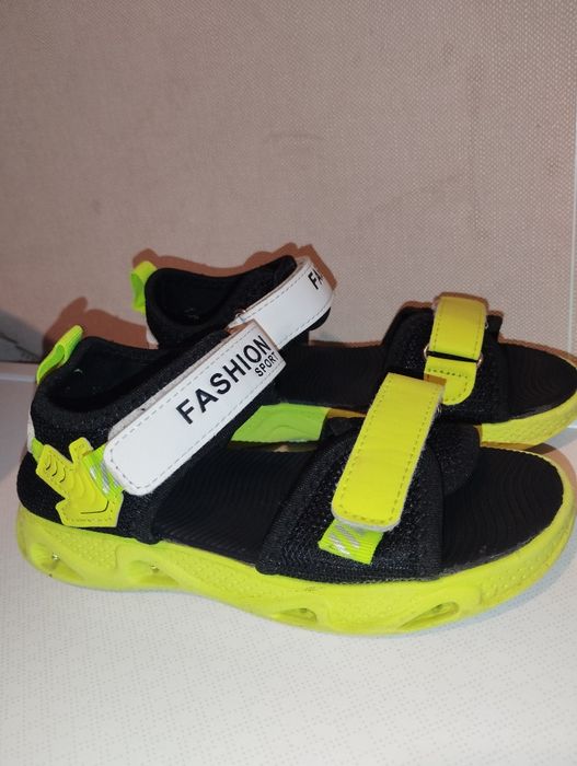 Босоніжки 31 розмір 20см устілка