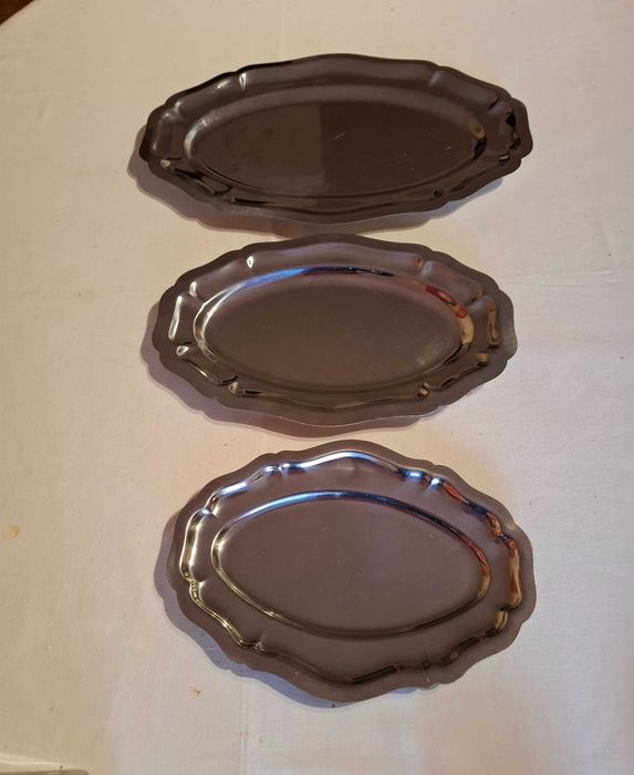 Travessas de Metal - Vários Tamanhos ( Três )