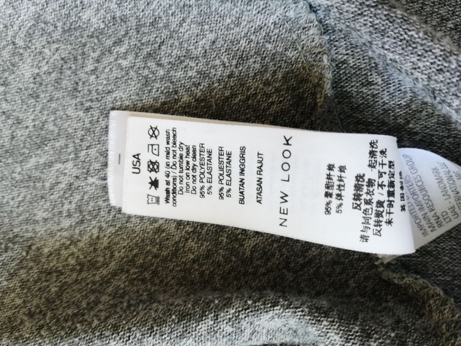 Bluzeczka z przedłużanymi bokami