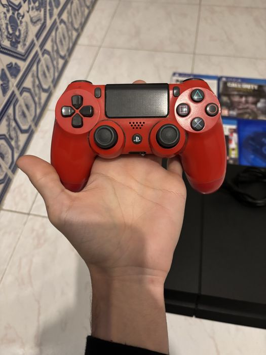 Playstation 4 1TB + Comando + Jogos