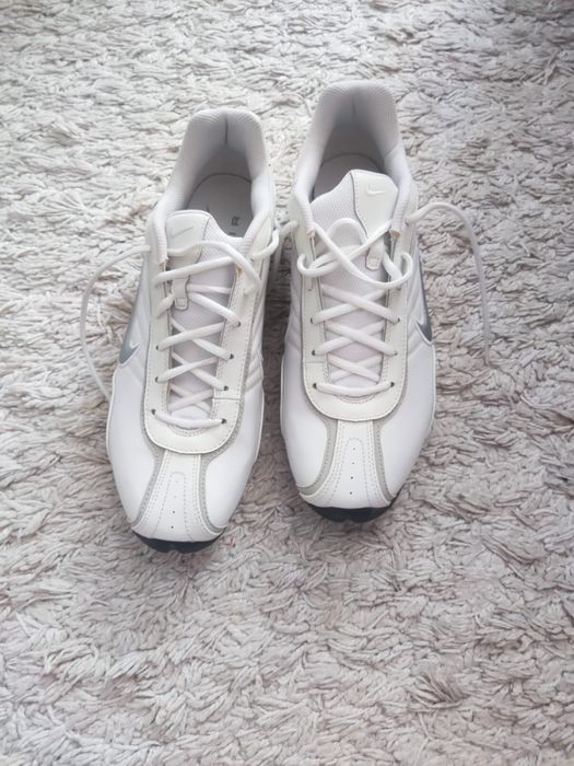 Продам кроссовки оригинал Nike 44р US 11.5\ UK 10.5