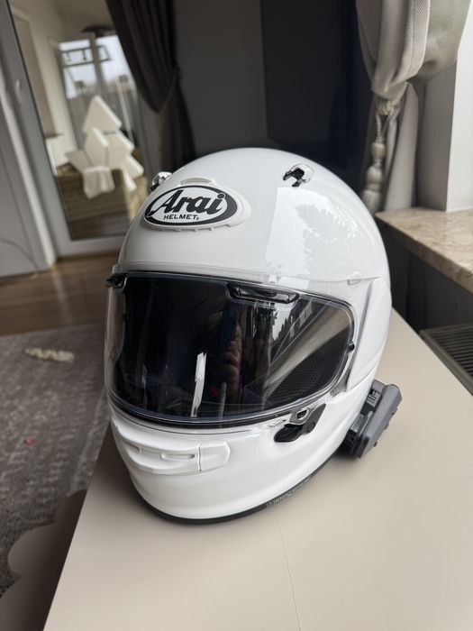 Arai Quantic – kask motocyklowy integralny – rozmiar M – stan idealny