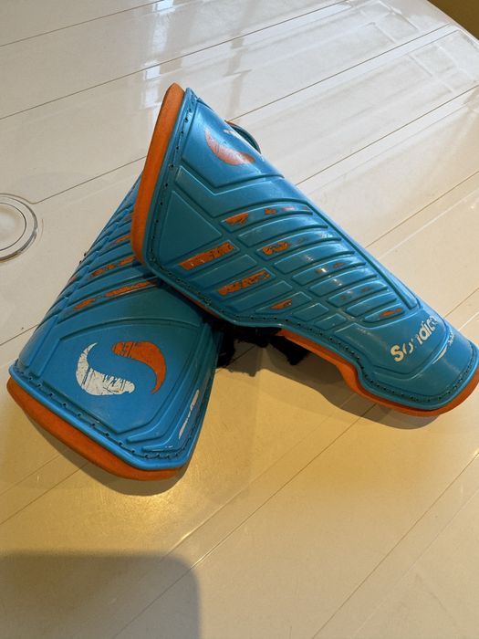 Caneleiras para desporto