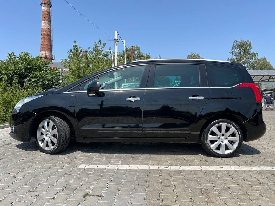 Продам Peugeot 5008 1.6 THP АВТОМАТ