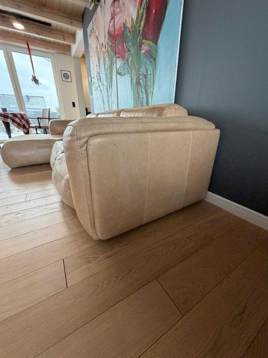 Skórzana Włoska Sofa (do renowacji)
