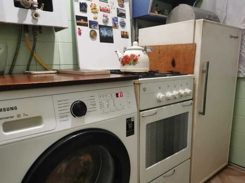 Оренда ВЕЛИКА кімната з балконом Львів Залізничний район без комісії