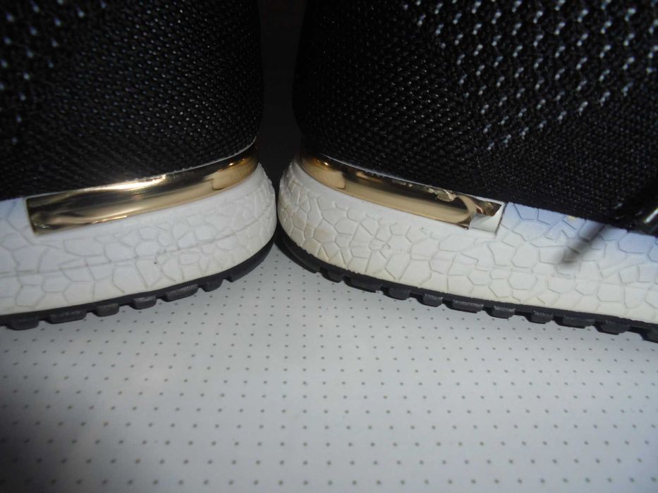 sapatilhas de mulher cor preto