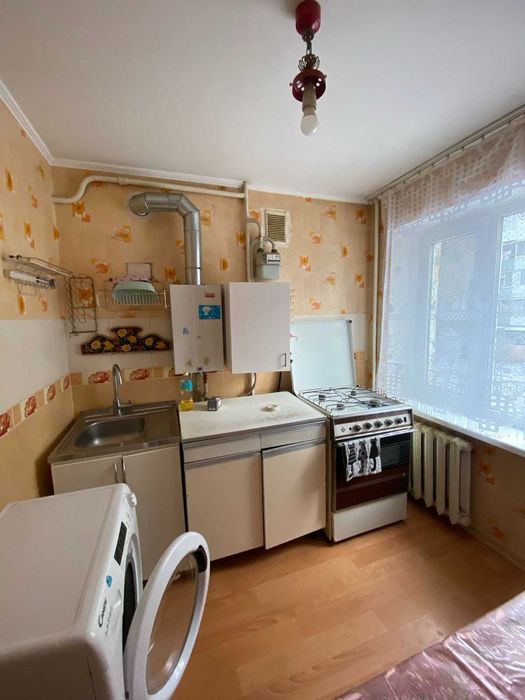 Здам 1-кімнатну квартиру на Мотелі.