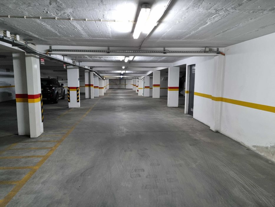 Lugares de Parqueamento no centro histórico de Évora