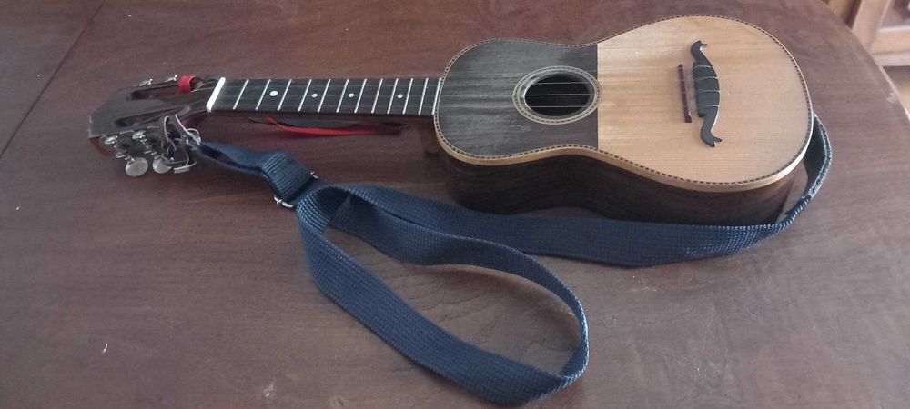 Cavaquinho marca APC