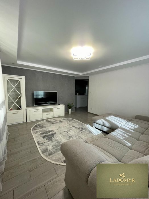 Продаж / Будинок / масив Київський, Зоопарк, Рівне