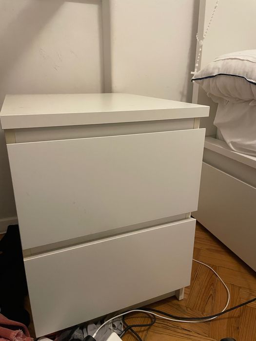 Mesa de cabeceira branca ikea usada