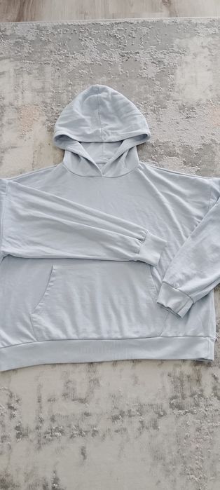 Bluza sportowa damska.