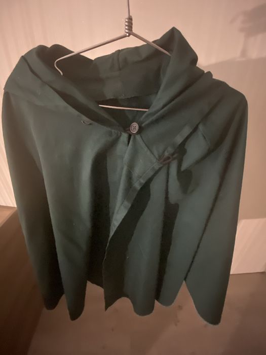 плащ атака титанів