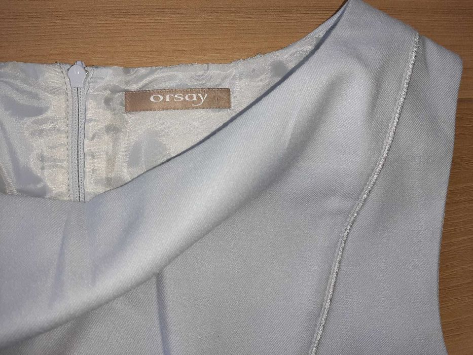 Błękitna sukienka Orsay