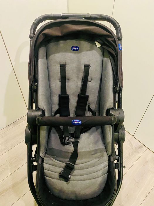 Carrinho de bebé Chicco Trio