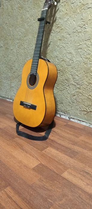 Класична гітара 2350