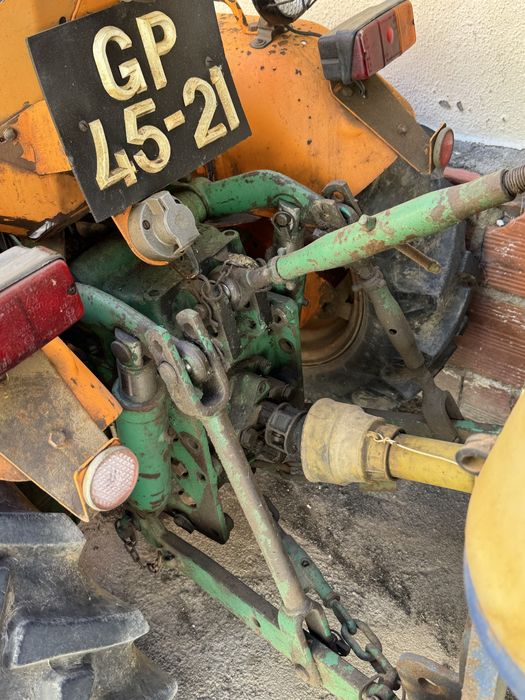 Trator Goldoni 1 cilindro