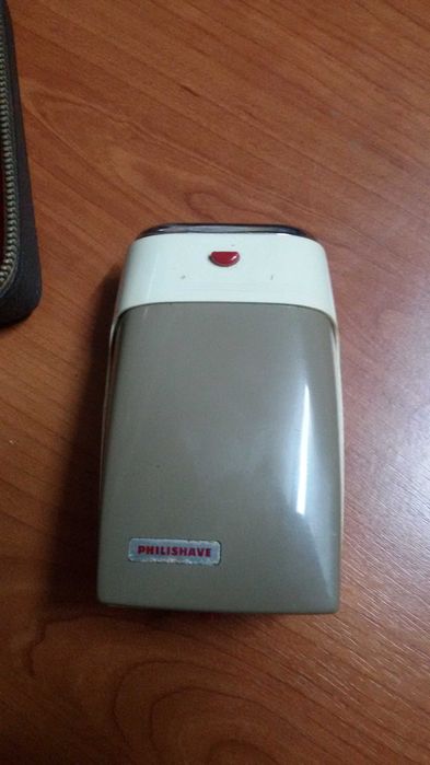 Máquina de barbear - Philishave (antiga)