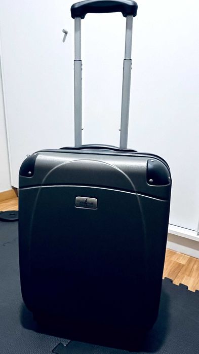 Mala viagem cabine rigida John Travel