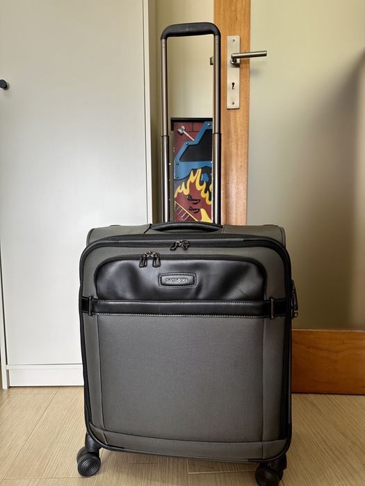 Samsonite Spinner 56