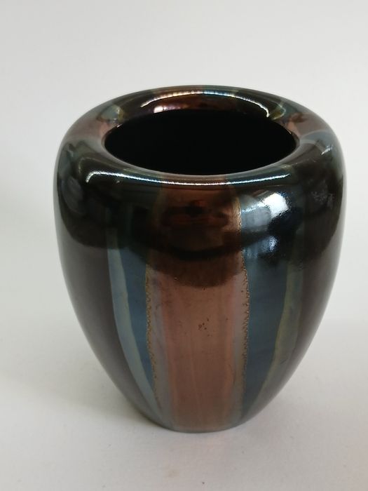 Conjunto de 4 jarras decorativas de cerâmica em bronze e preto