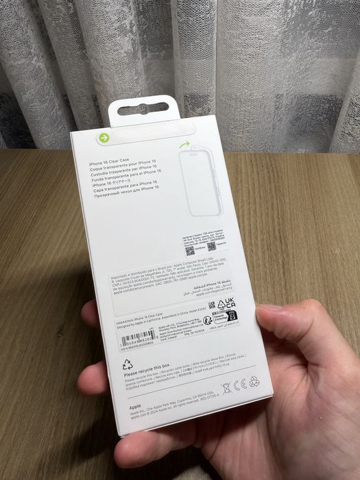 Apple Clear Case iPhone 16