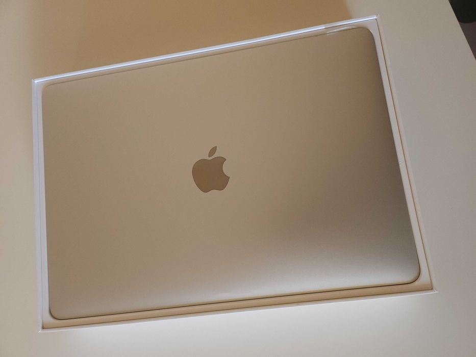 MacBook Pro 13 Space Gray / 8GB / 256GB SSD / Повний комплект