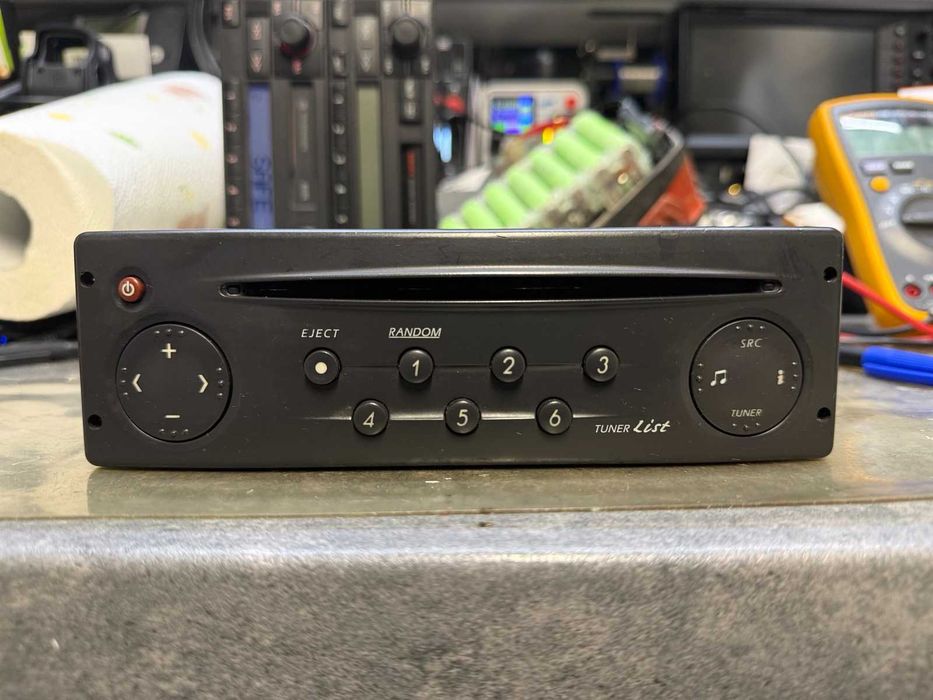 Fabryczne Radio CD Renault Tuner List