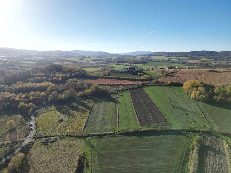 JARNOŁTÓWEK działki budowlane 63 ary.