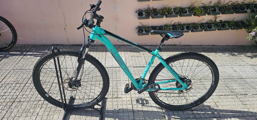 Bicicleta BTT 29” – Alumínio, Shimano, Suspensão Zoom, Clarks