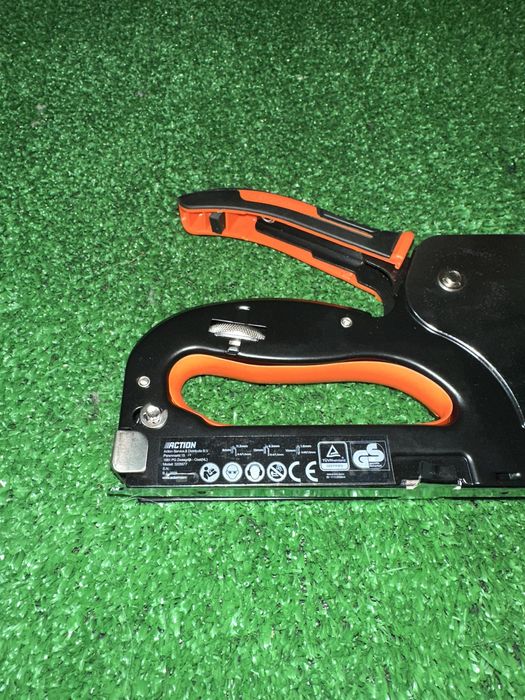 Agrafador Action + 400 Staples Laranja – Top DIY!