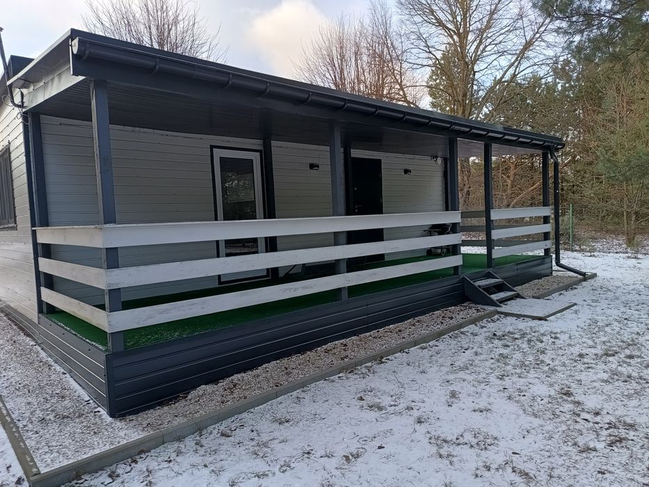 Domek całoroczny z tarasem do przeniesienia bez pozwolenia kompletny