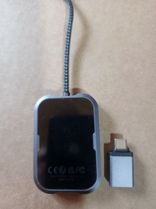 Bezprzewodowy adapter carplay