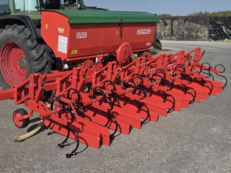 Pielnik z podsiewaczem Gaspardo NOWY